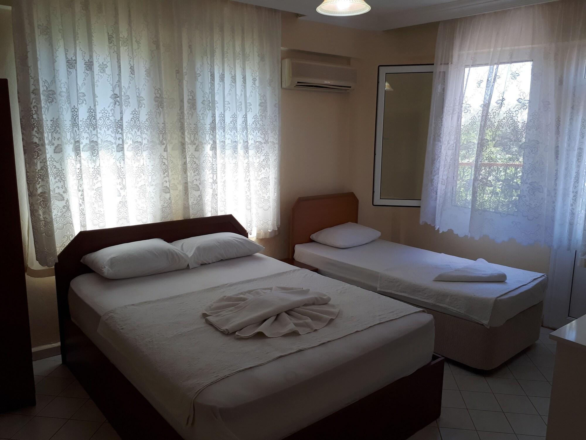 Everest Apart Hotel Ölüdeniz Esterno foto