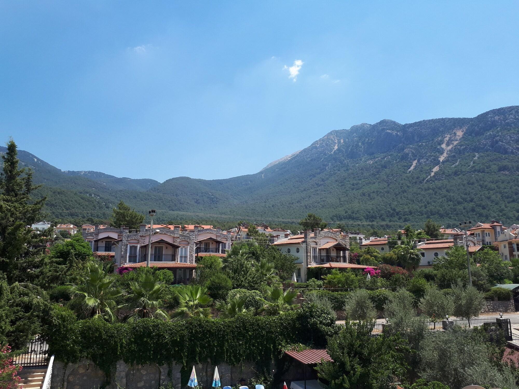 Everest Apart Hotel Ölüdeniz Esterno foto