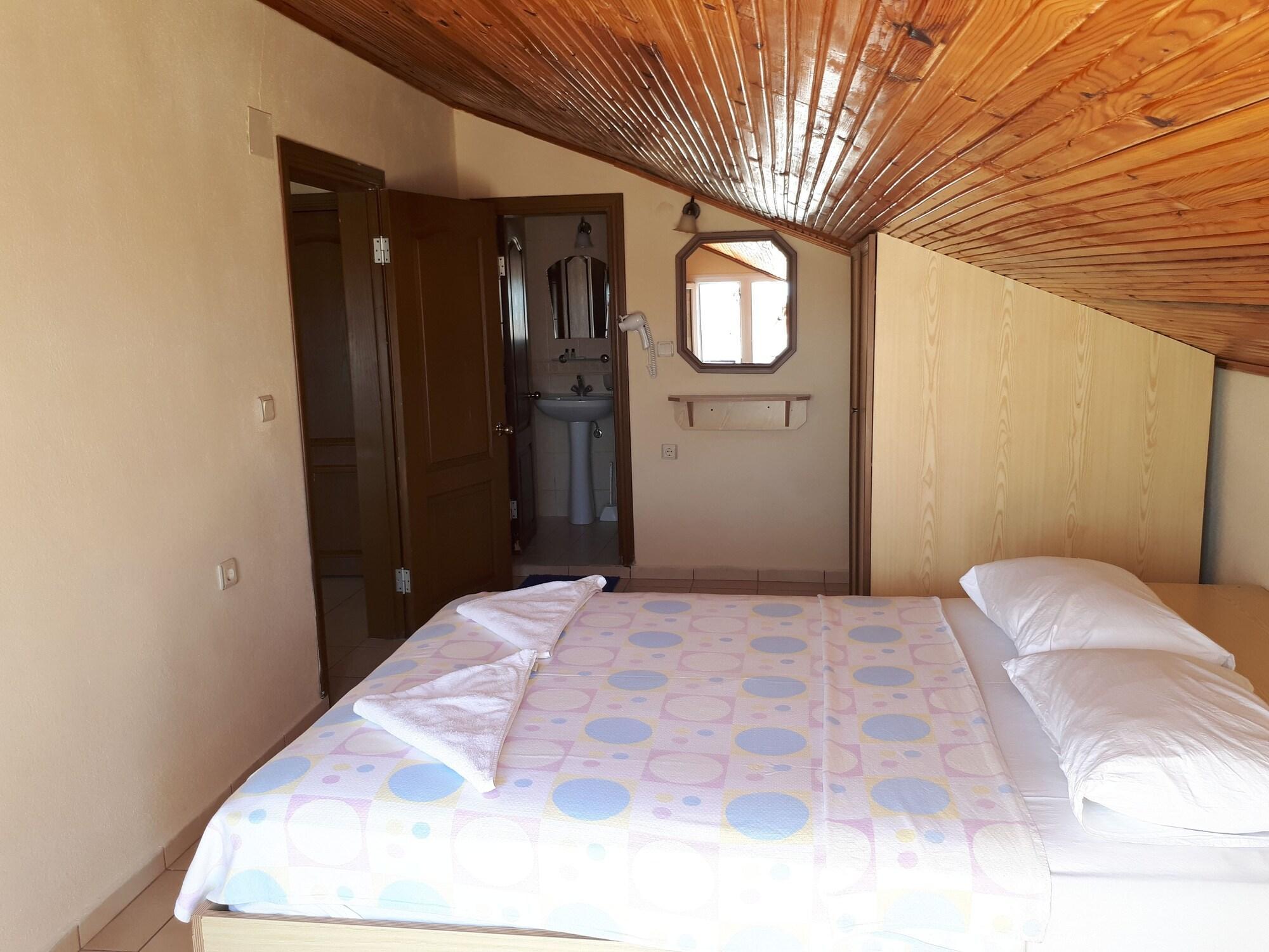 Everest Apart Hotel Ölüdeniz Esterno foto