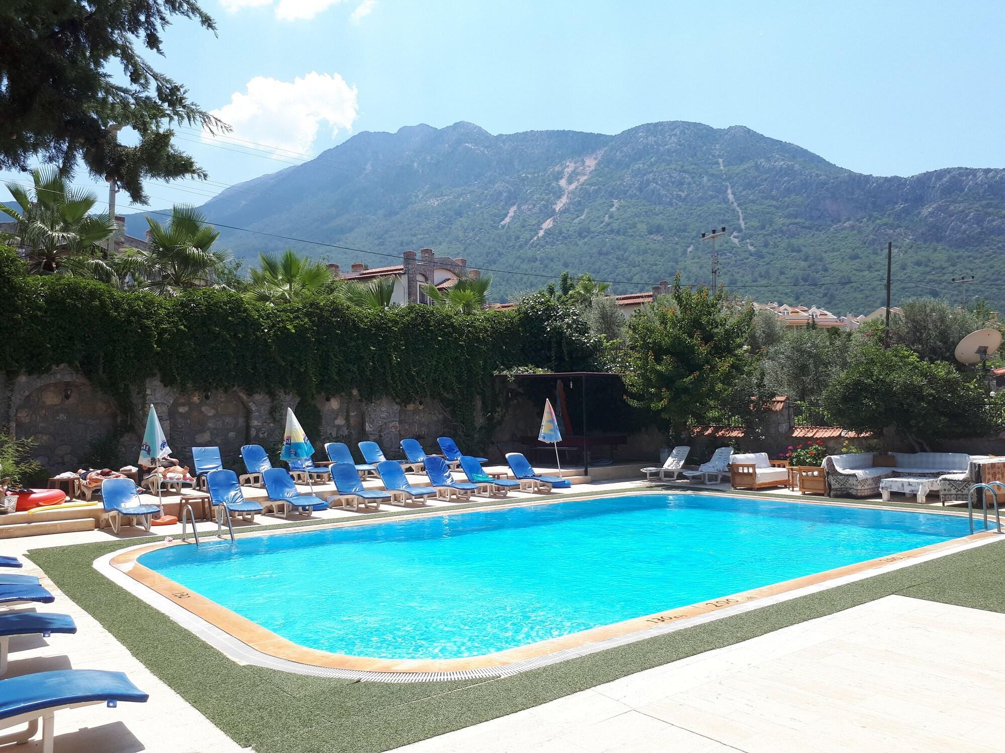 Everest Apart Hotel Ölüdeniz Esterno foto